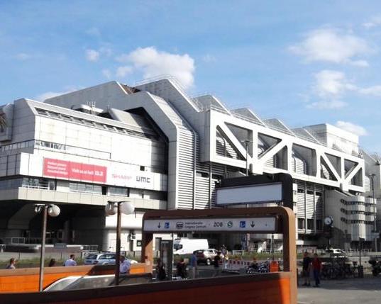 Прогулка по IFA 2016, или мечтают ли андроиды об электробритвах